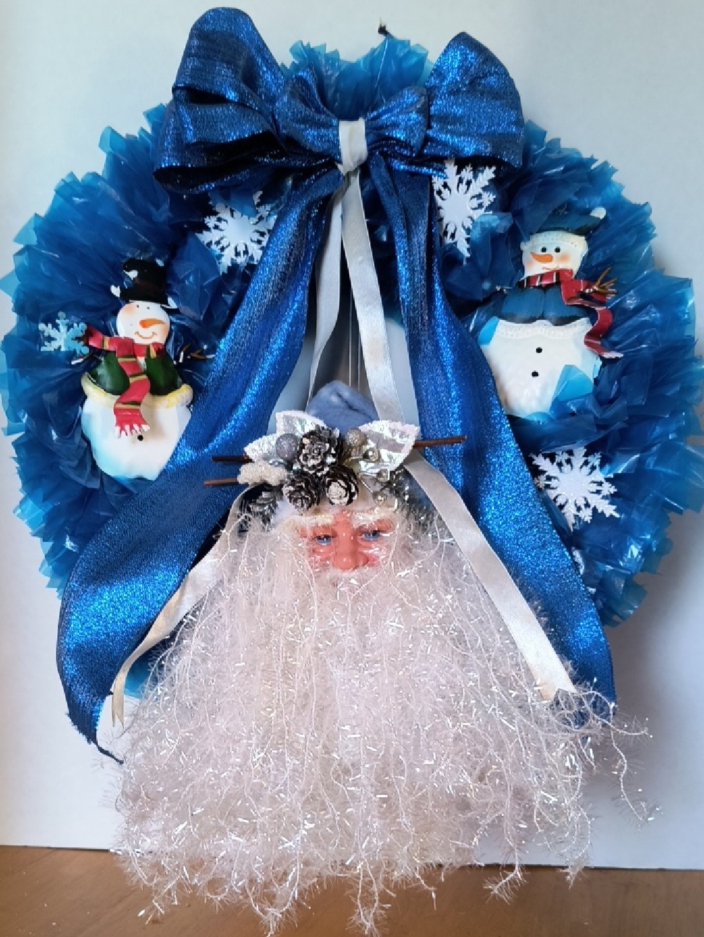 Blue Sparkle Holiday Wreath with Santa and Snowmen Handmade B2 - Picture 1 of 1